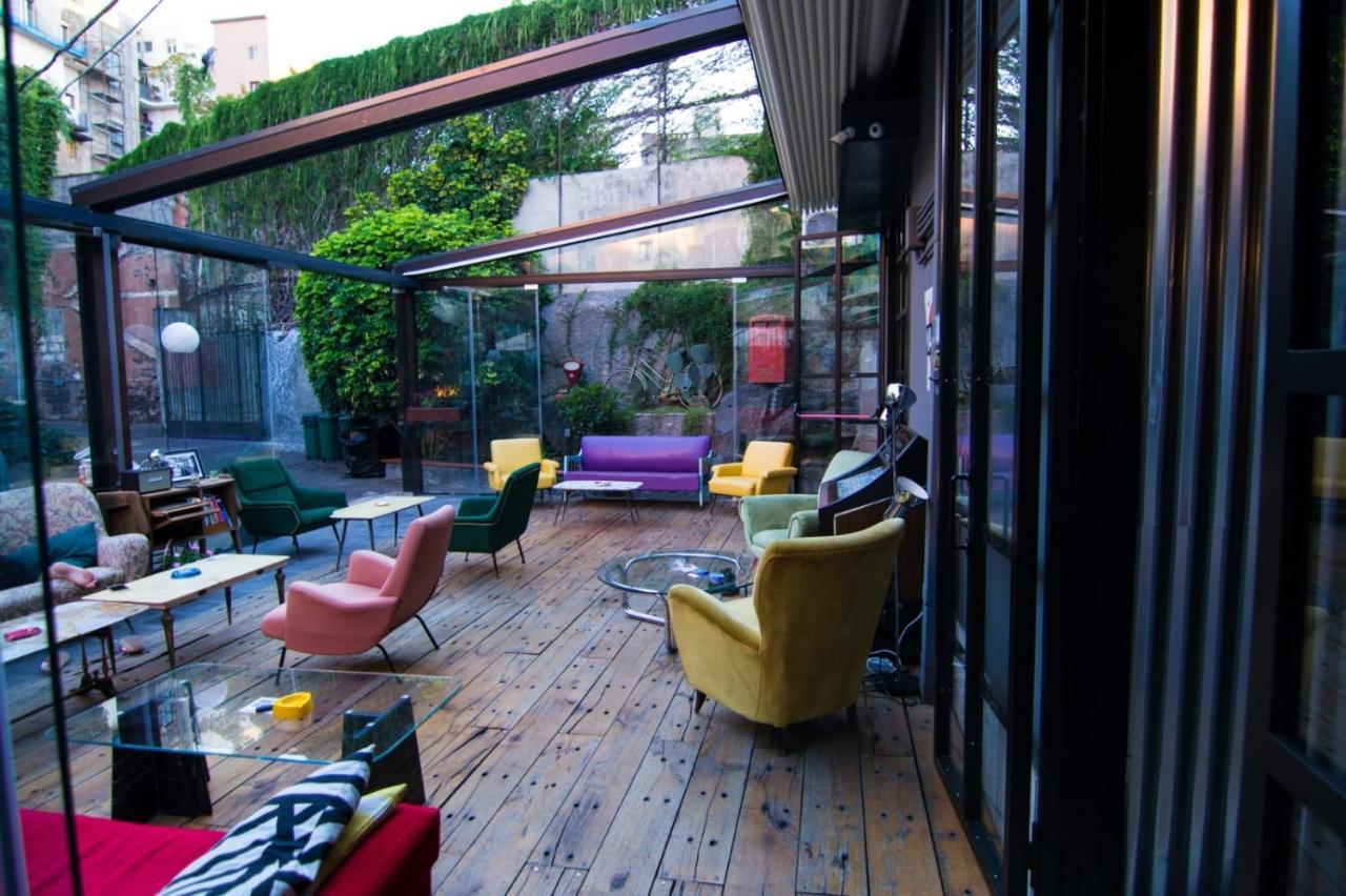 The Yard Hostel カターニア エクステリア 写真
