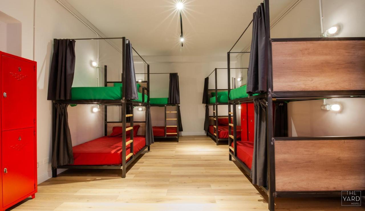 The Yard Hostel カターニア エクステリア 写真