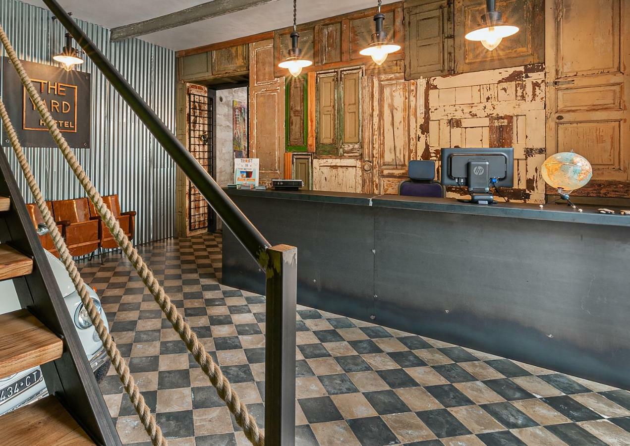 The Yard Hostel カターニア エクステリア 写真