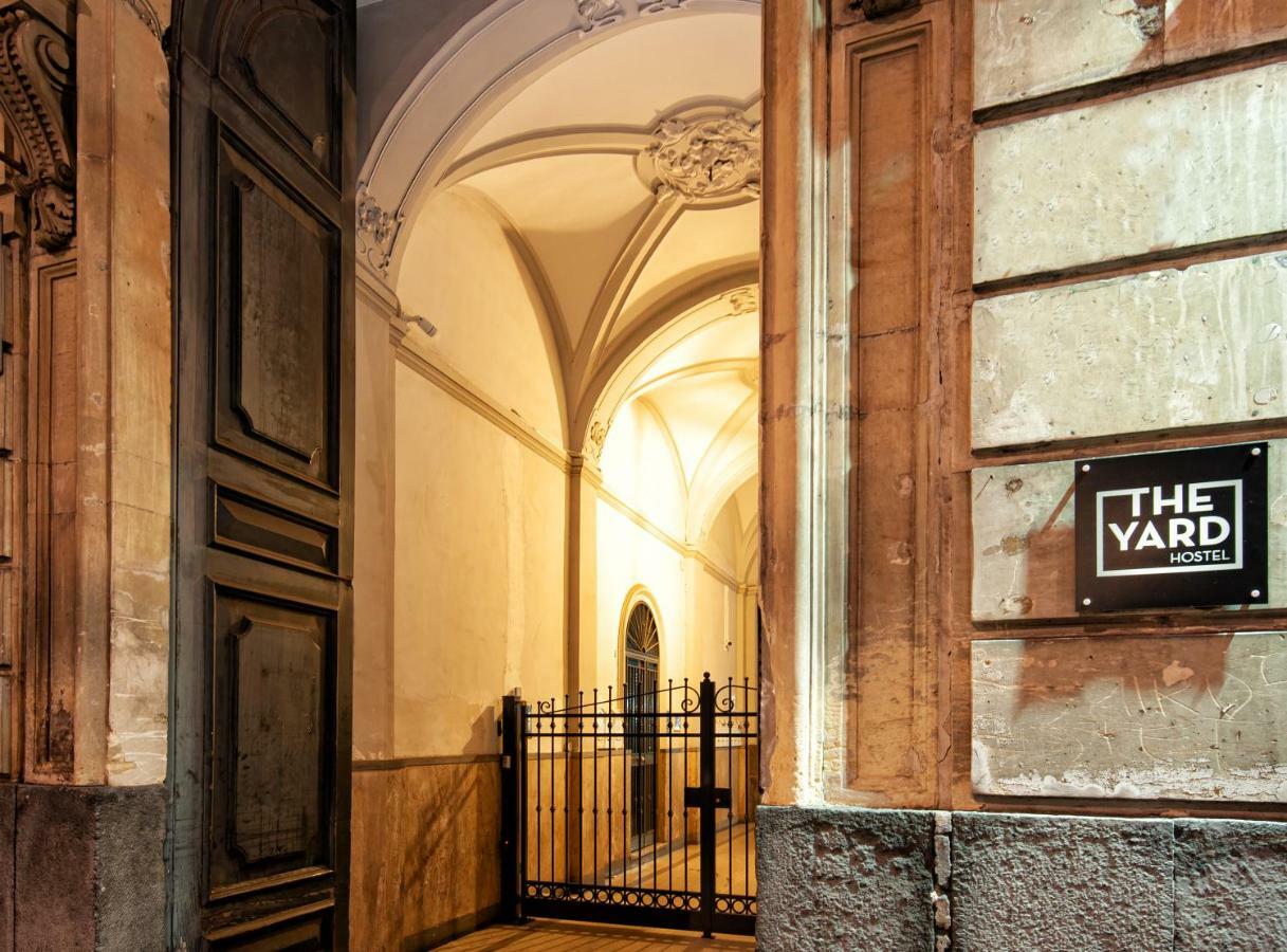 The Yard Hostel カターニア エクステリア 写真